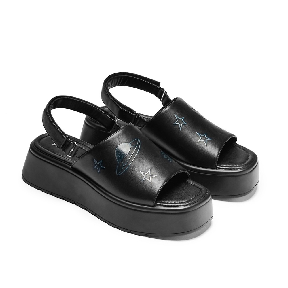 Koi Departed Aliens Slingback Sandals - Black. Size 6
NWOT